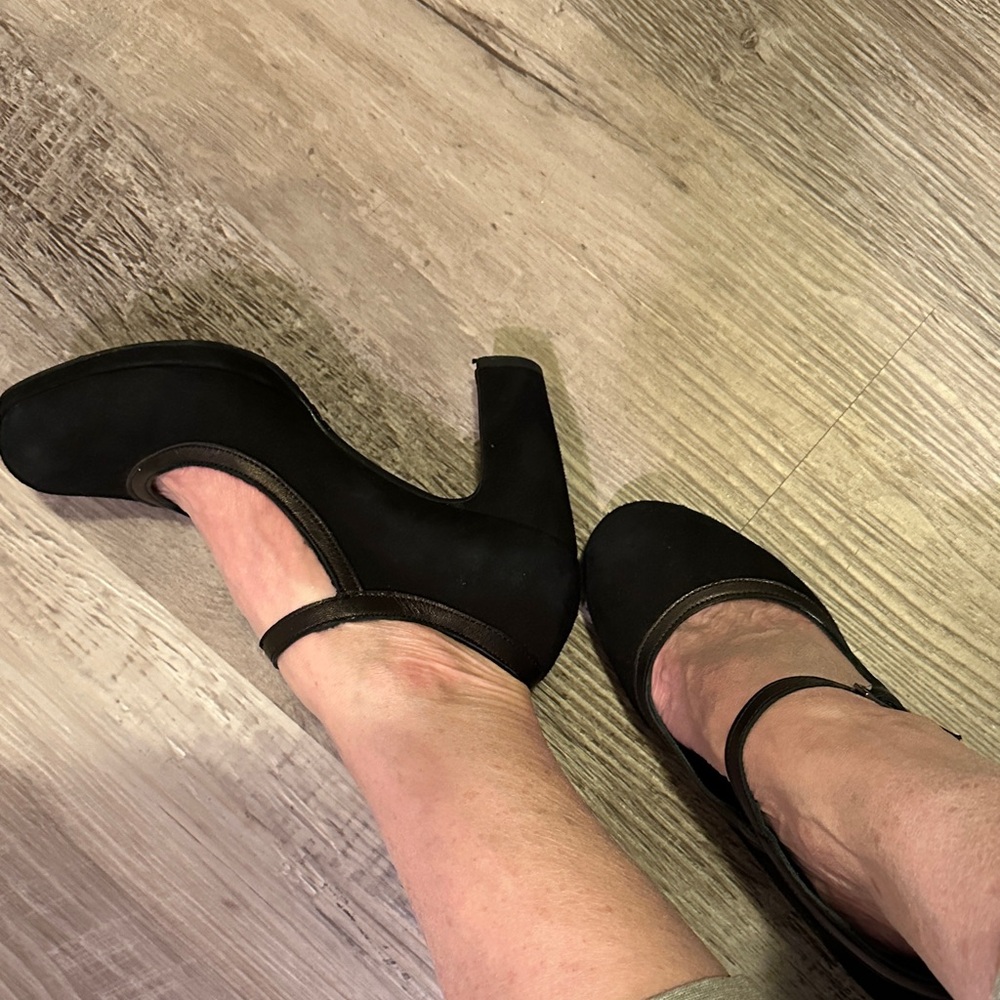 Elegant Italian Black Women's Heels